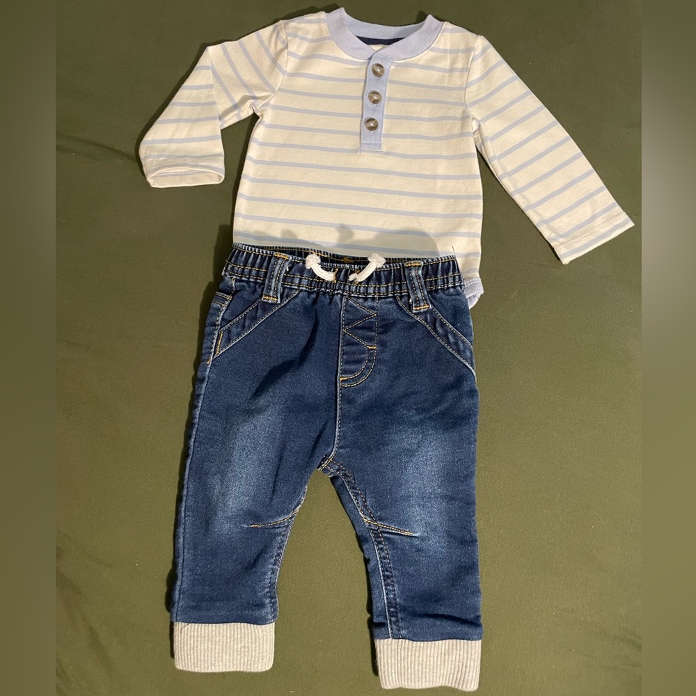 Cat & Jack Outfit - 0-3m - Used once- like New